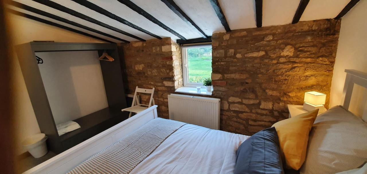 Quirky Cottage - Dogs Welcome Corsham Exterior foto
